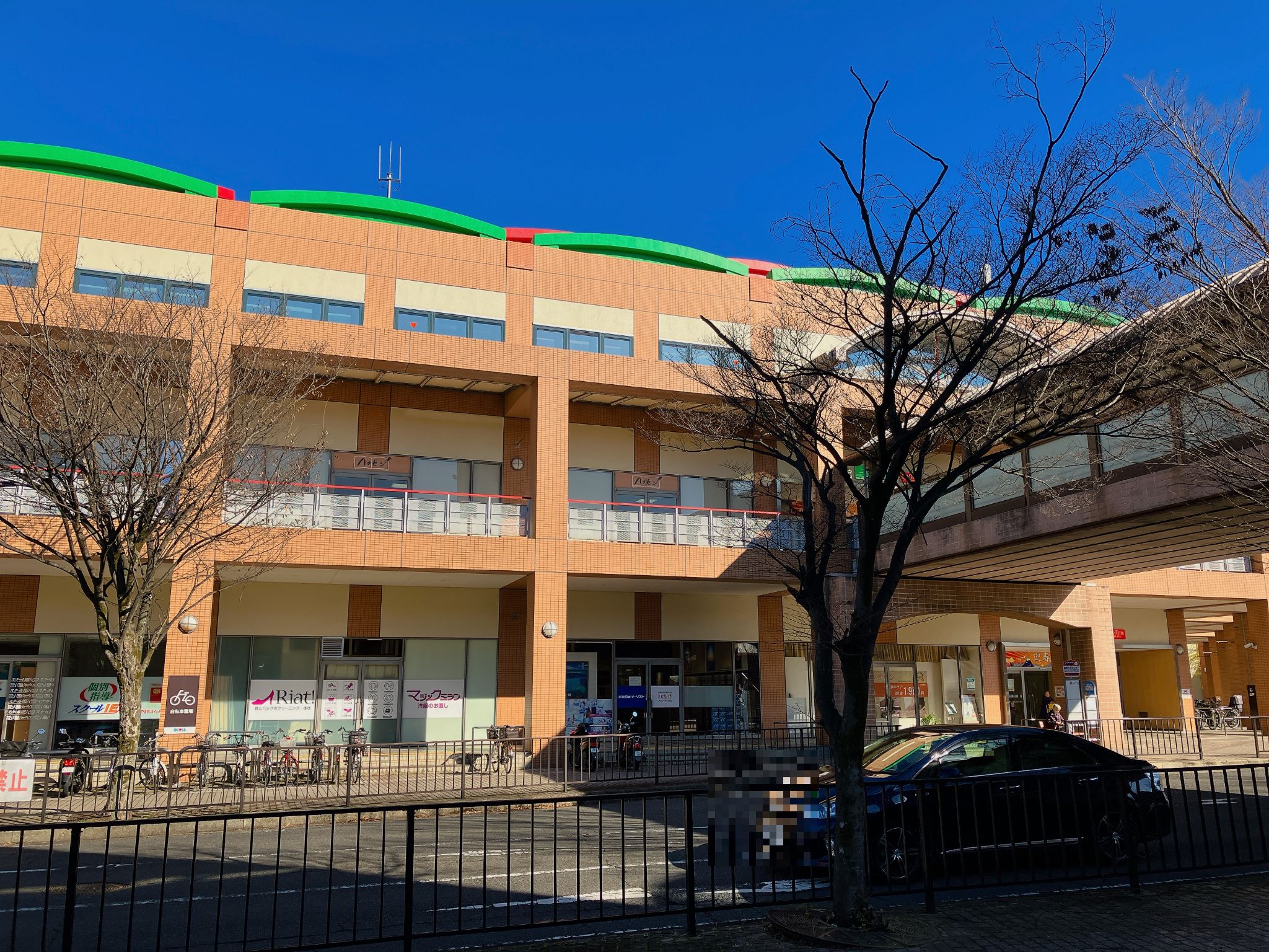 エコール・マミ